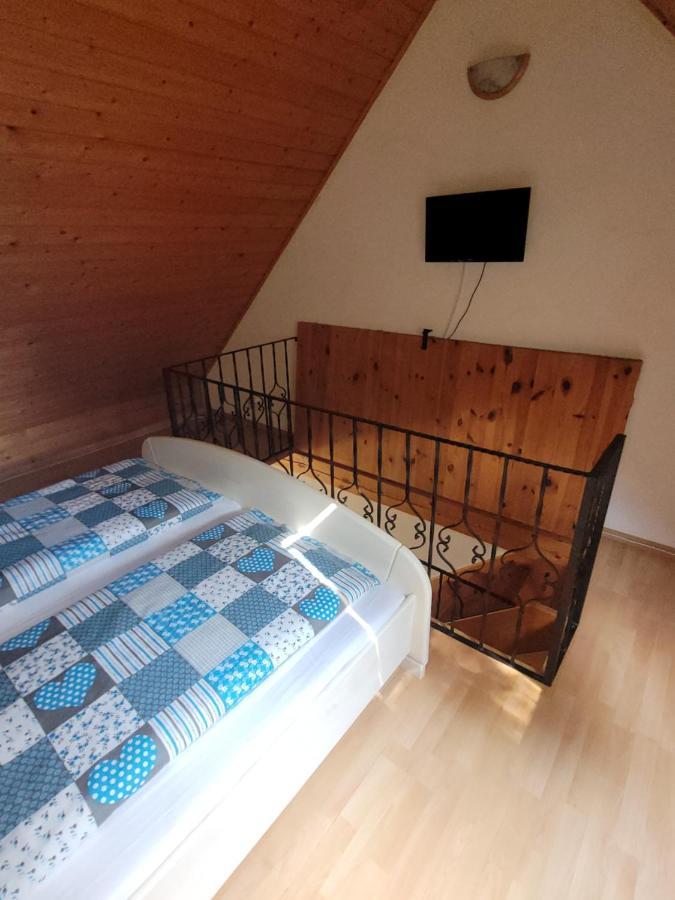 Mohas Vendeghaz Koszeg Mohas Ut 107 Hotel Exterior foto