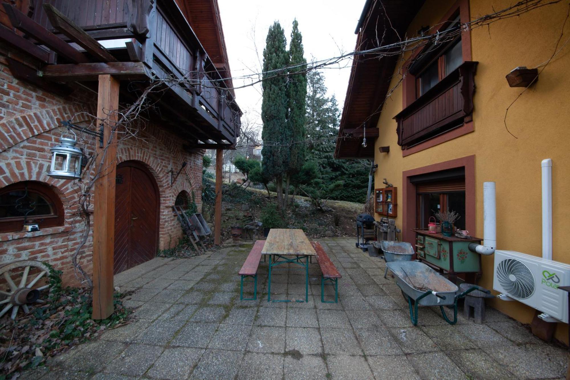 Mohas Vendeghaz Koszeg Mohas Ut 107 Hotel Exterior foto